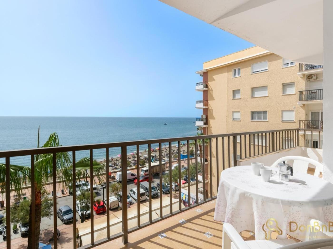 Apartamento Con Piscina En La Primera Linea De Playa De Fuengirola Pokoj fotografie