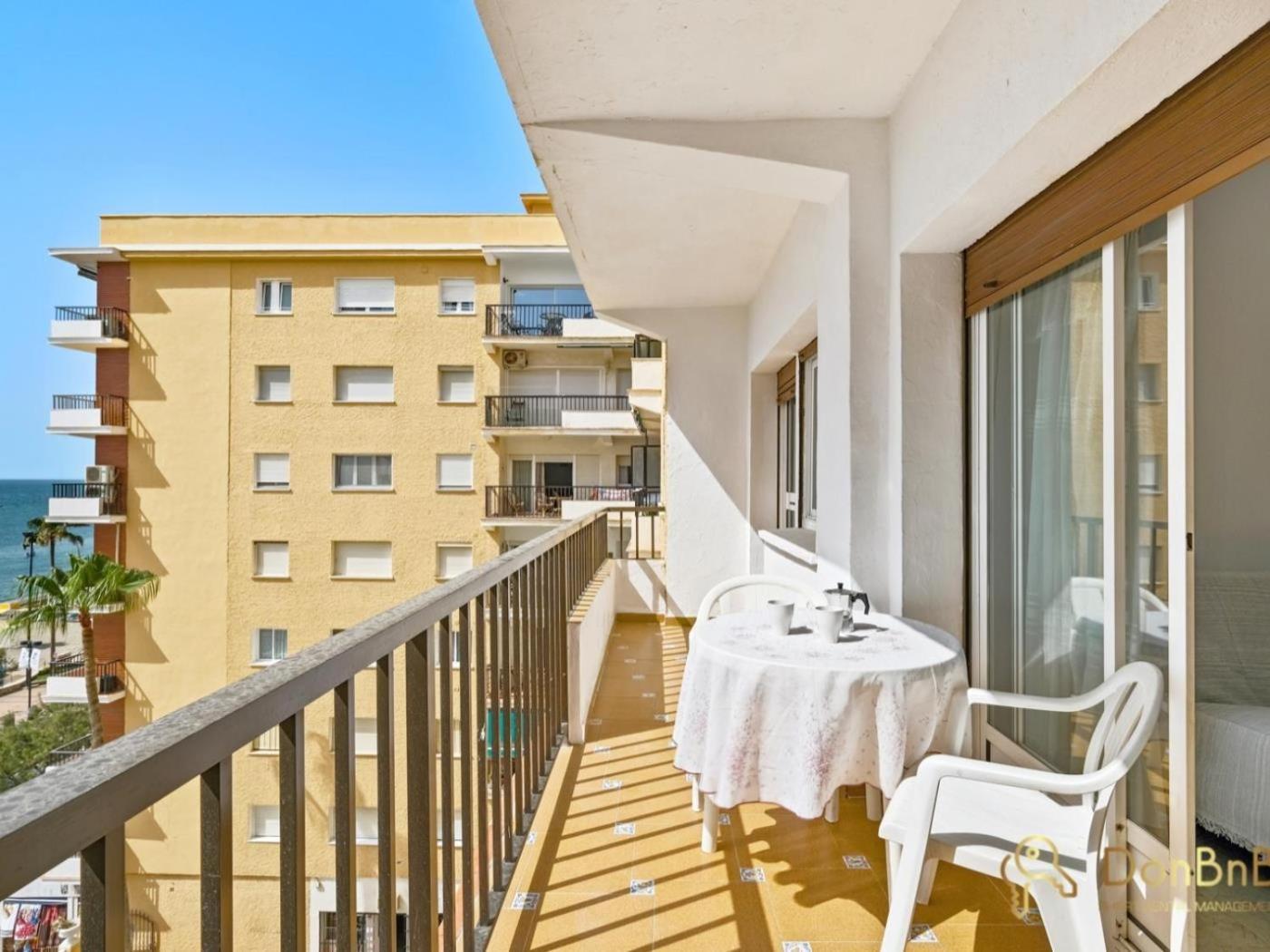 Apartamento Con Piscina En La Primera Linea De Playa De Fuengirola Pokoj fotografie