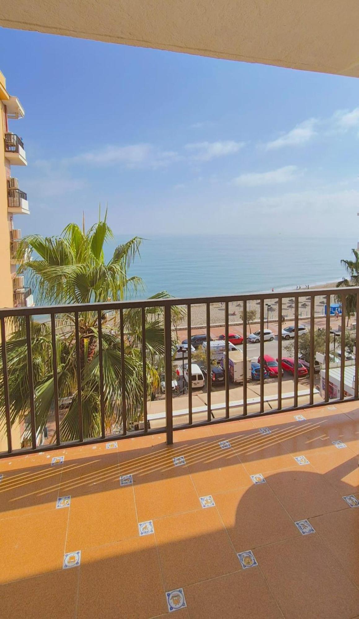 Apartamento Con Piscina En La Primera Linea De Playa De Fuengirola Exteriér fotografie